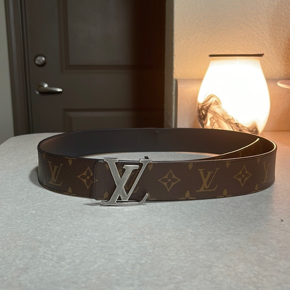 COPY - LOUIS VUITTON BELT - Picture 1 of 2